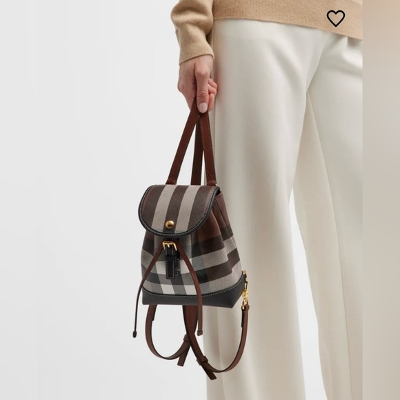 ❌SOLD❤️Burberry NWT Micro Check Leather Backpack - Picture 5 of 11